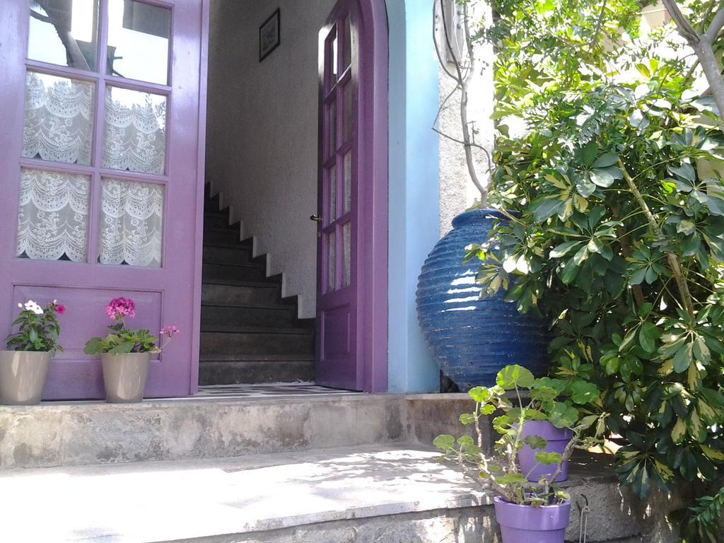Levantes Hotel Patitiri Exterior photo