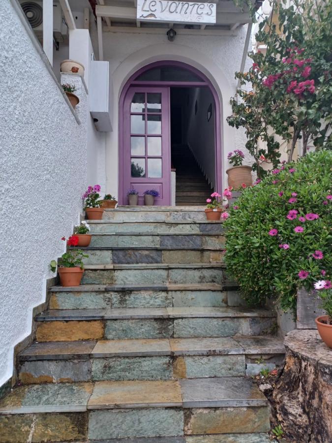 Levantes Hotel Patitiri Exterior photo