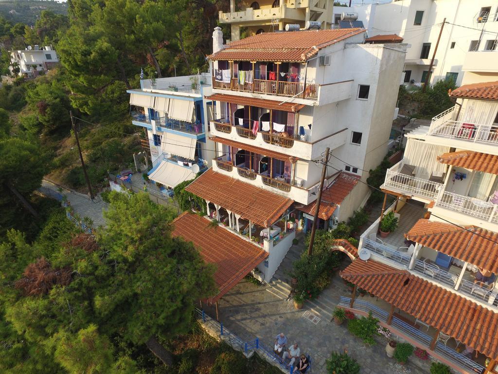 Levantes Hotel Patitiri Exterior photo